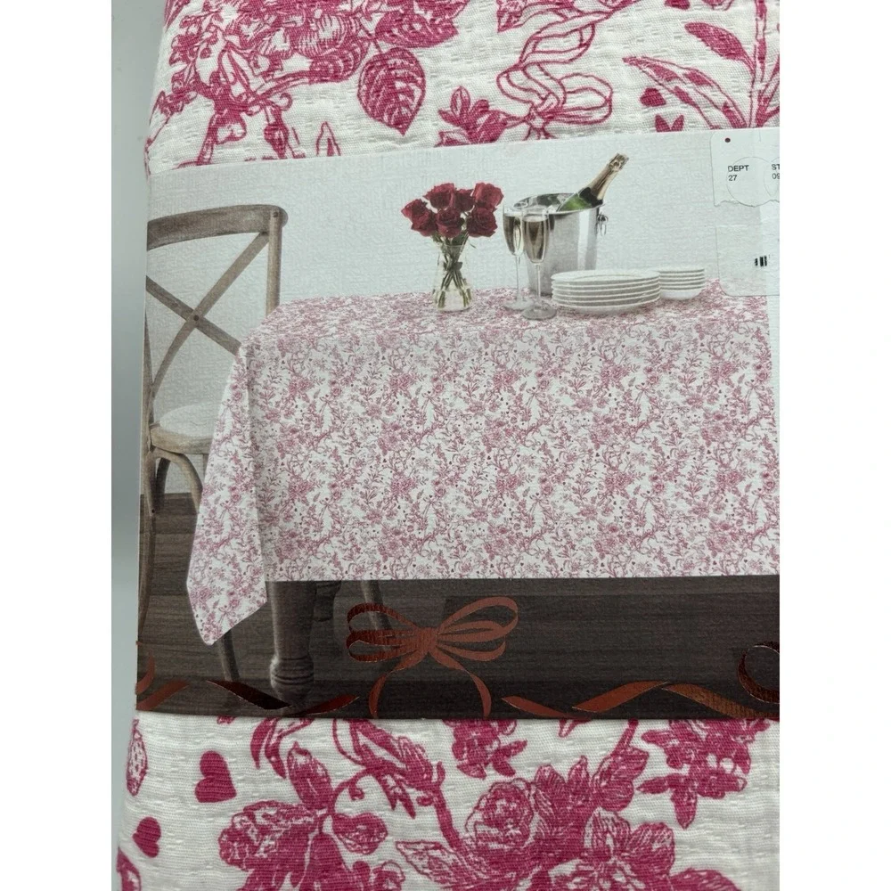 Boundary Matelasse Tablecloth Oblong 60x102 V Day Pink Textured Floral Toile NWT